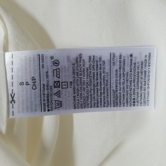 GAP Tie Neck Zen Top - Picture 13 of 15